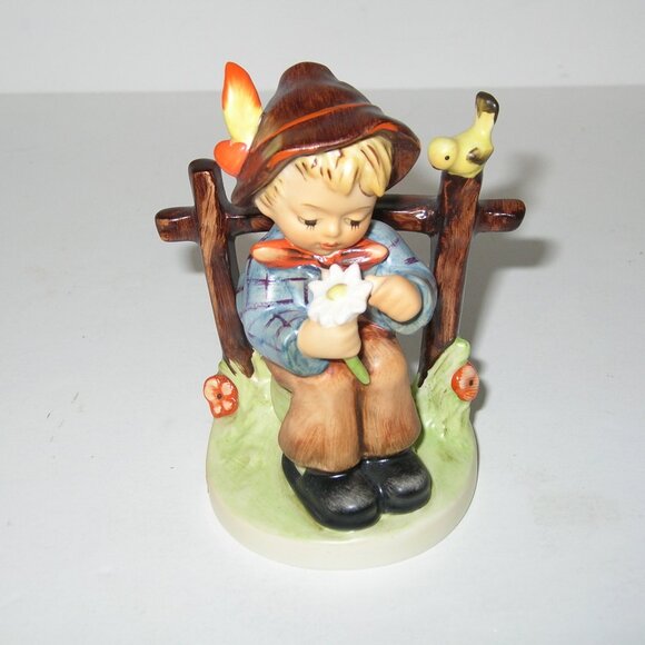 Goebel Hummel Figurine  "SHE LOVES ME, SHE LOVES ME NOT"  #174 TMK6 4.5" T Boy - Picture 1 of 6
